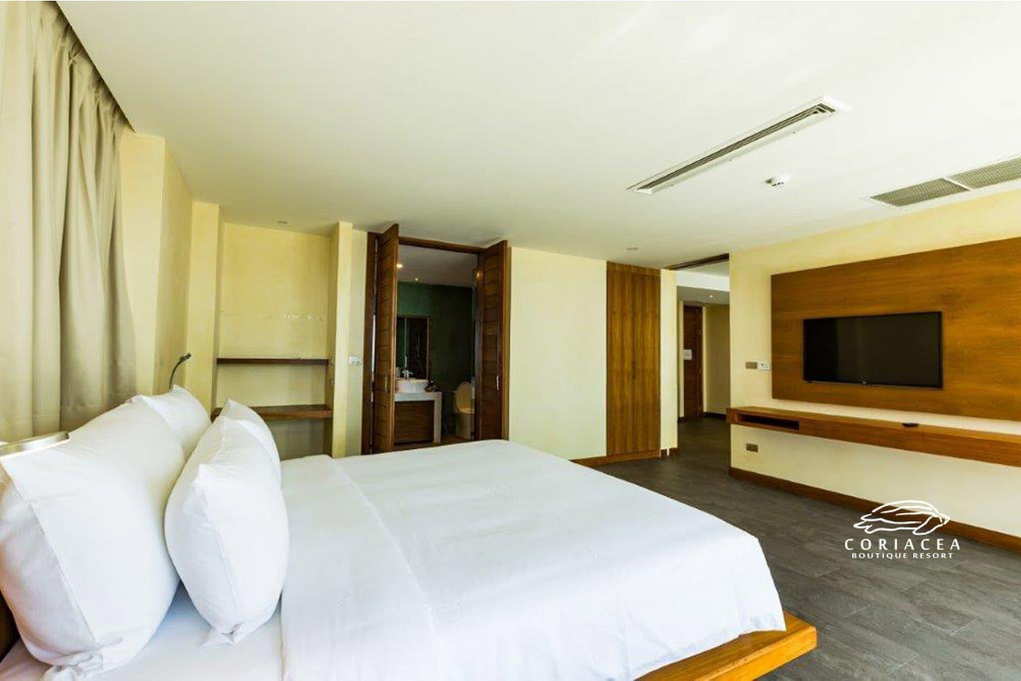Coriacea Beachfront Boutique Phuket Resort - Sha Plus Mai Khao Ngoại thất bức ảnh