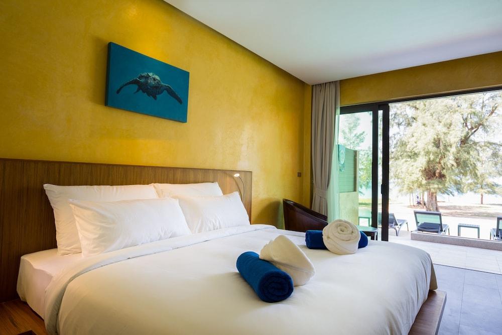 Coriacea Beachfront Boutique Phuket Resort - Sha Plus Mai Khao Ngoại thất bức ảnh