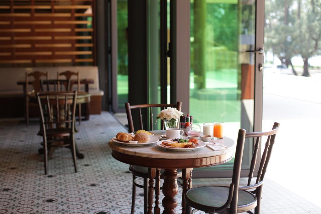 Coriacea Beachfront Boutique Phuket Resort - Sha Plus Mai Khao Ngoại thất bức ảnh