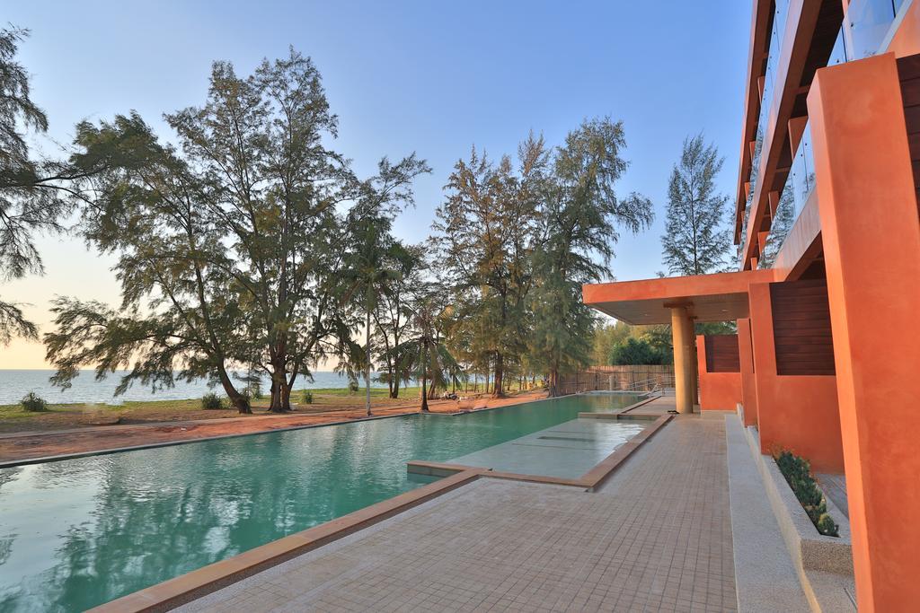 Coriacea Beachfront Boutique Phuket Resort - Sha Plus Mai Khao Ngoại thất bức ảnh