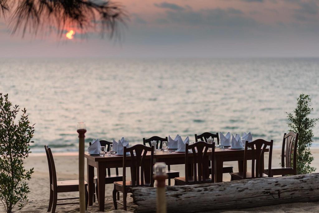 Coriacea Beachfront Boutique Phuket Resort - Sha Plus Mai Khao Ngoại thất bức ảnh