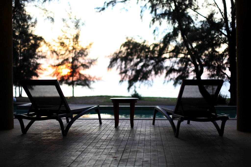 Coriacea Beachfront Boutique Phuket Resort - Sha Plus Mai Khao Ngoại thất bức ảnh