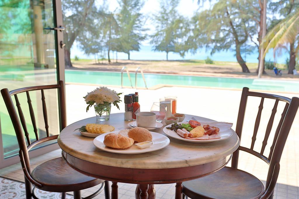 Coriacea Beachfront Boutique Phuket Resort - Sha Plus Mai Khao Ngoại thất bức ảnh