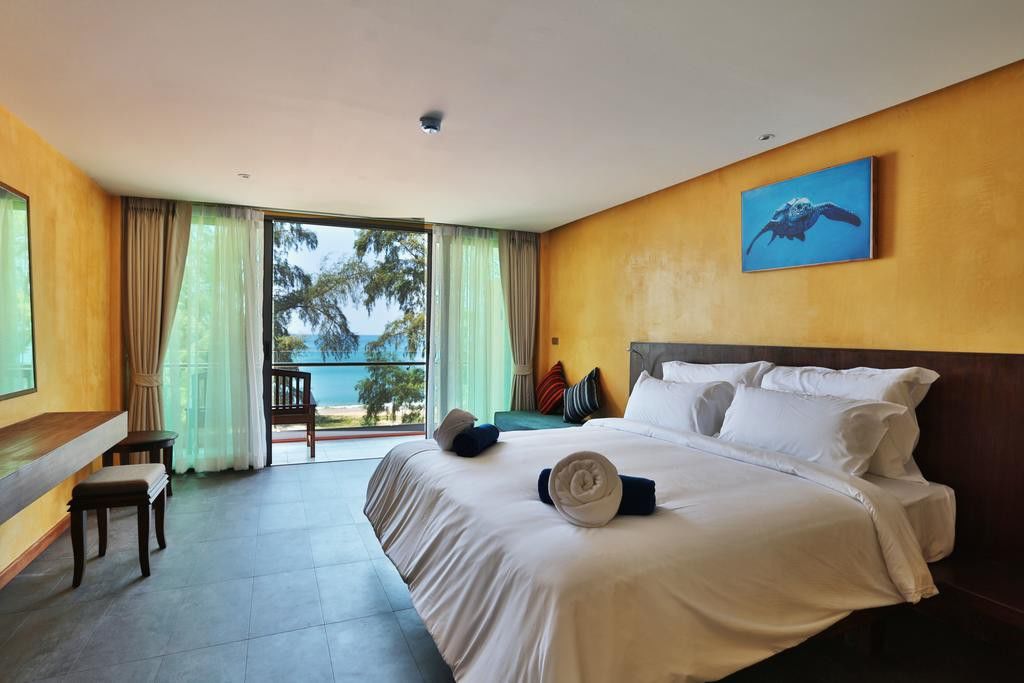 Coriacea Beachfront Boutique Phuket Resort - Sha Plus Mai Khao Ngoại thất bức ảnh